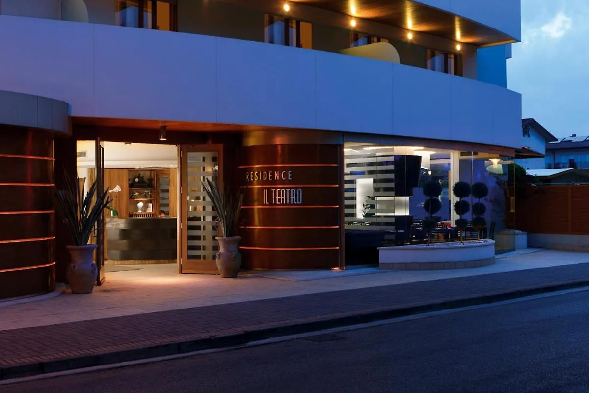 Il Teatro Aparthotel Lido di Jesolo