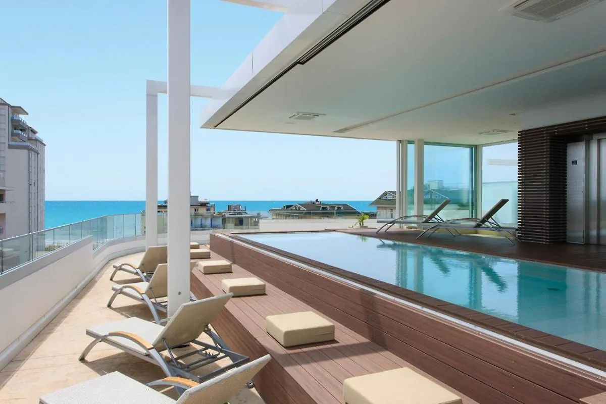 Il Teatro Aparthotel Lido di Jesolo